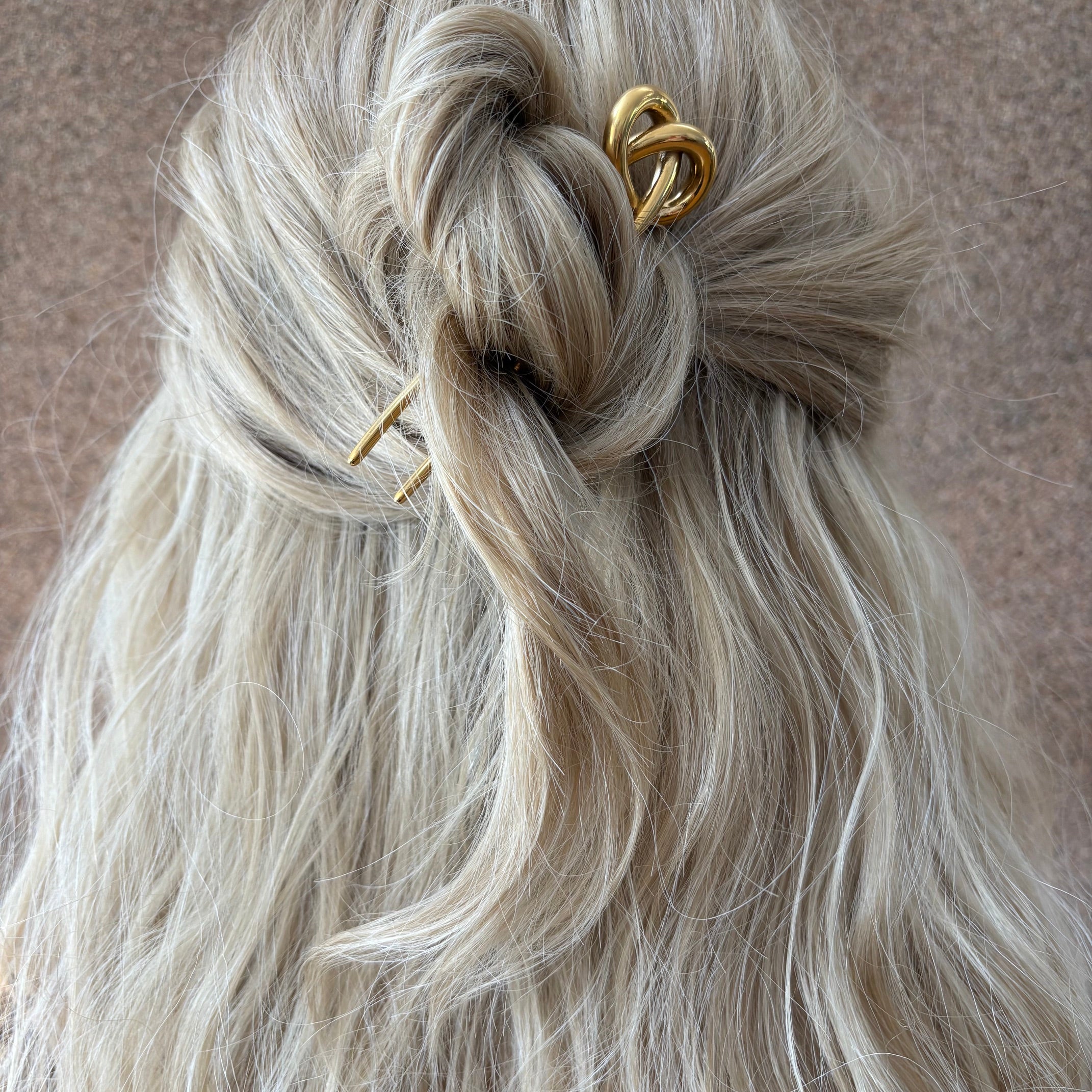 Knot French Pin - Gold